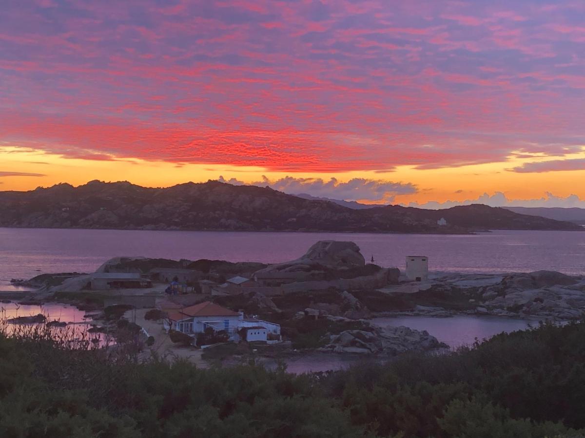 Villa A Punta Tegge Il Mare La Spiaggia Il Tramonto La Maddalena  Exterior foto